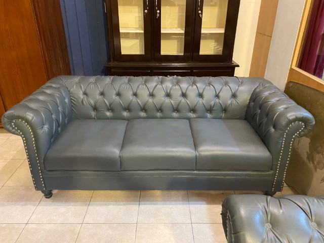 6 Seater Chesterfield Leather Sofa (1)